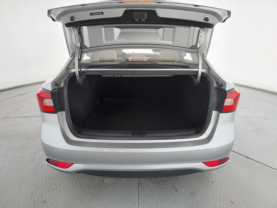 2023 ام جي 5 LUX 