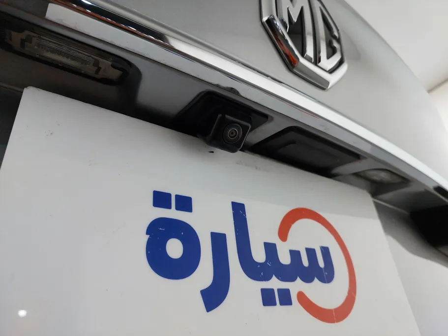 2023 ام جي 5 LUX 