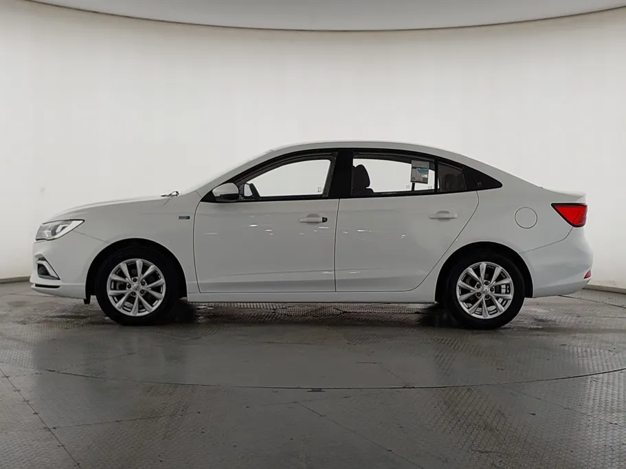 ام جي 5 STD 2023 