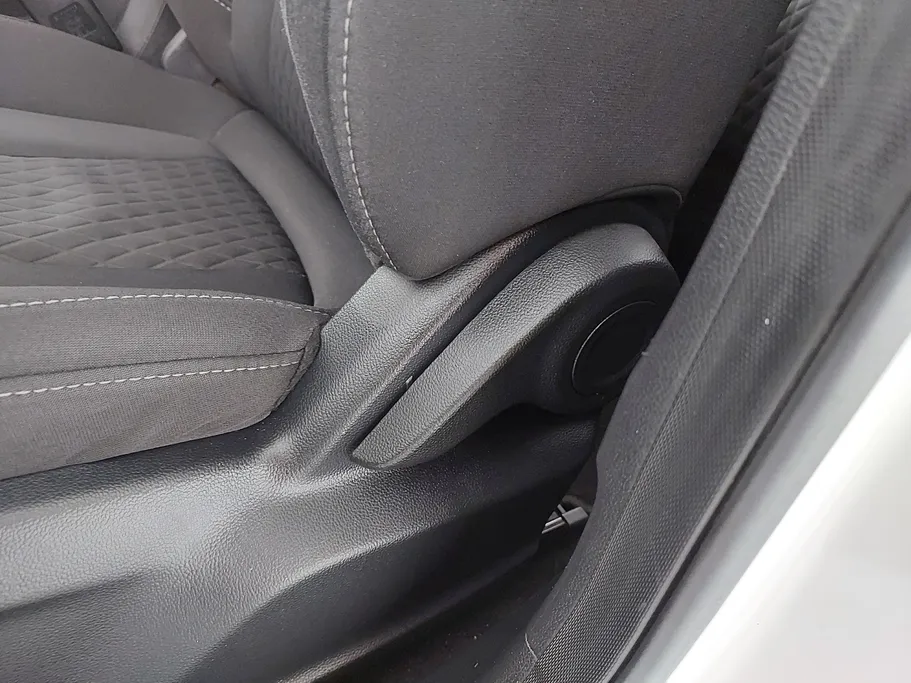 ام جي 5 STD 2023 