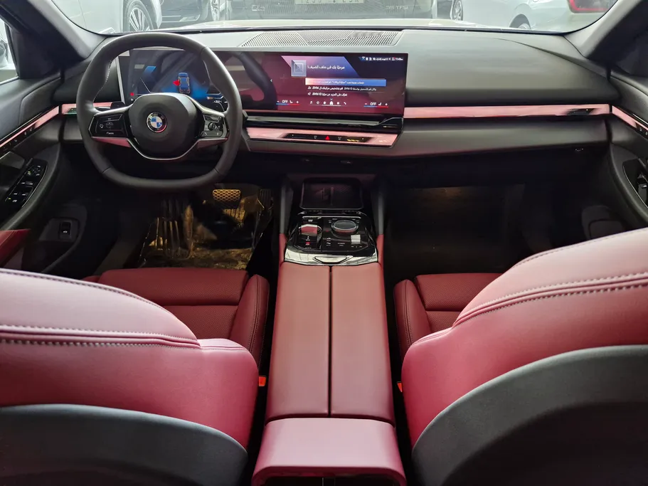 بي ام دبليو الفئة الخامسة 520i 2026 