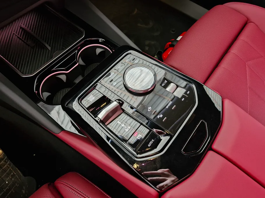 بي ام دبليو الفئة الخامسة 520i 2026 