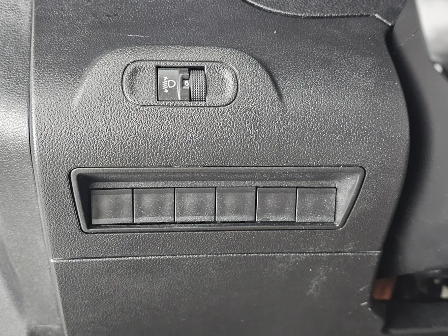 2022 Peugeot Partner Short van 