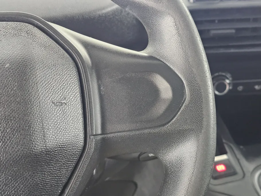 2022 Peugeot Partner Short van 