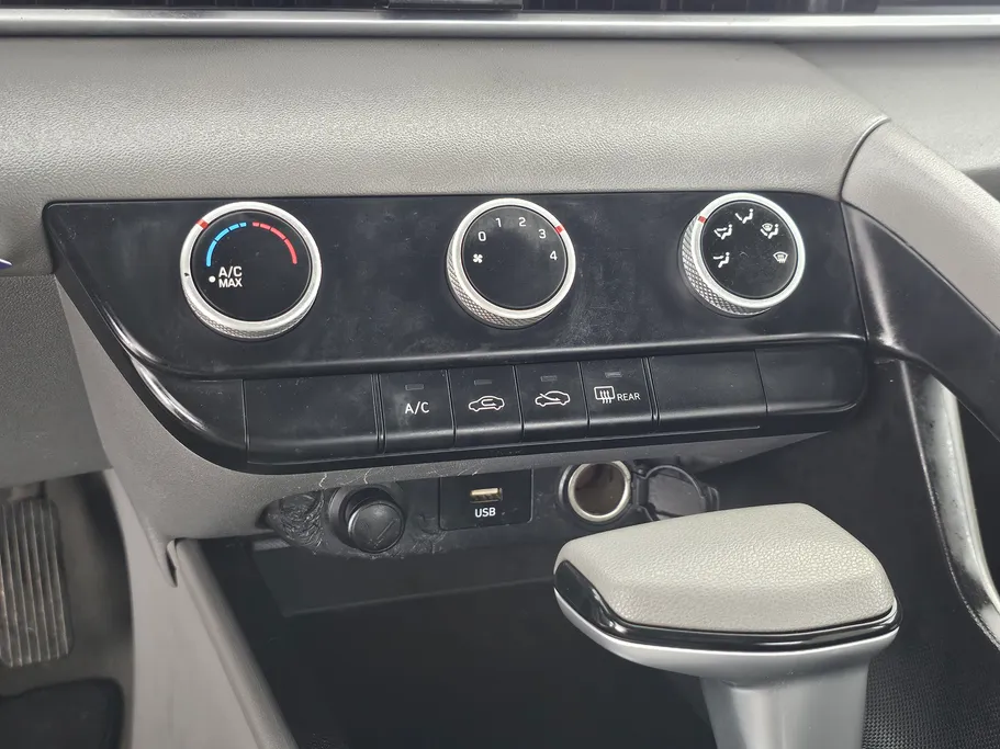 2021 Hyundai Elantra Fleet 