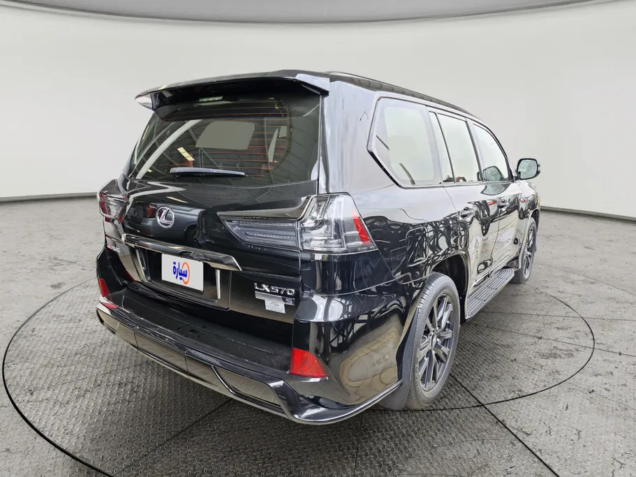 2020 Lexus LX 570 Black Ed. 