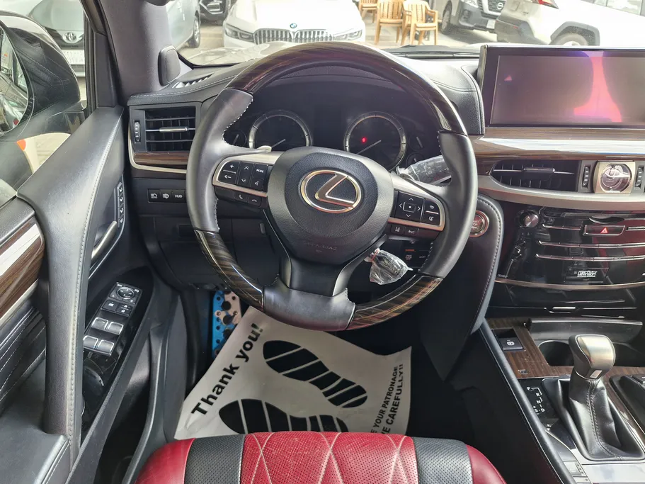 2020 Lexus LX 570 Black Ed. 