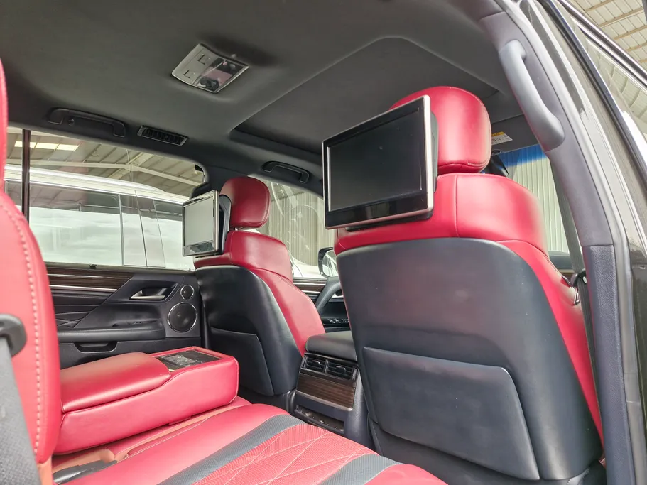 2020 Lexus LX 570 Black Ed. 