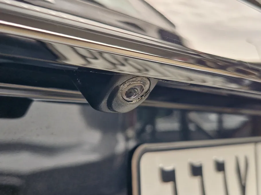 2020 Lexus LX 570 Black Ed. 