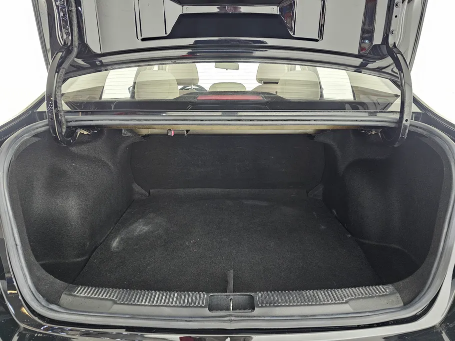 ام جي 5 COM 2022 