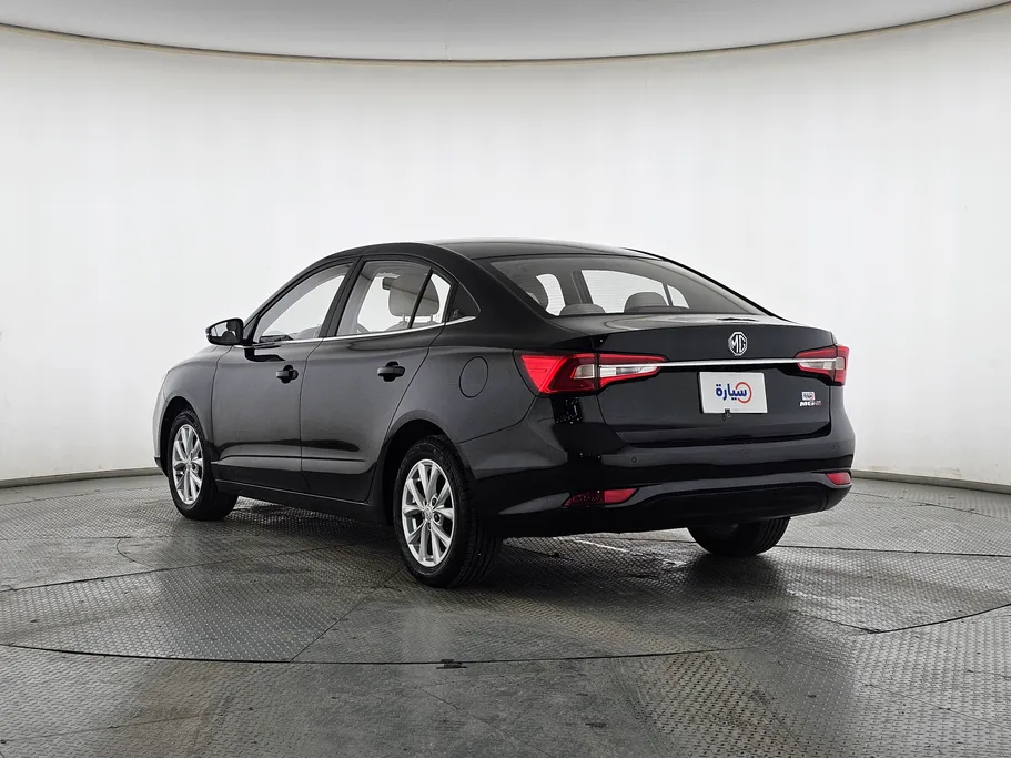 ام جي 5 COM 2022 