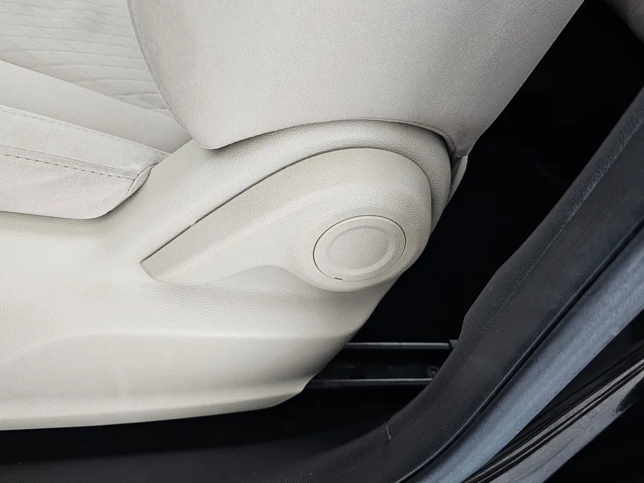 ام جي 5 COM 2022 