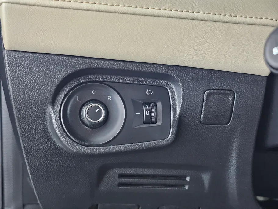 ام جي 5 COM 2022 