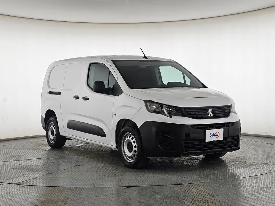 2022 Peugeot Partner Long van 