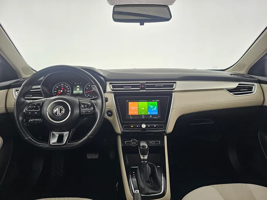 2022 ام جي 5 COM 