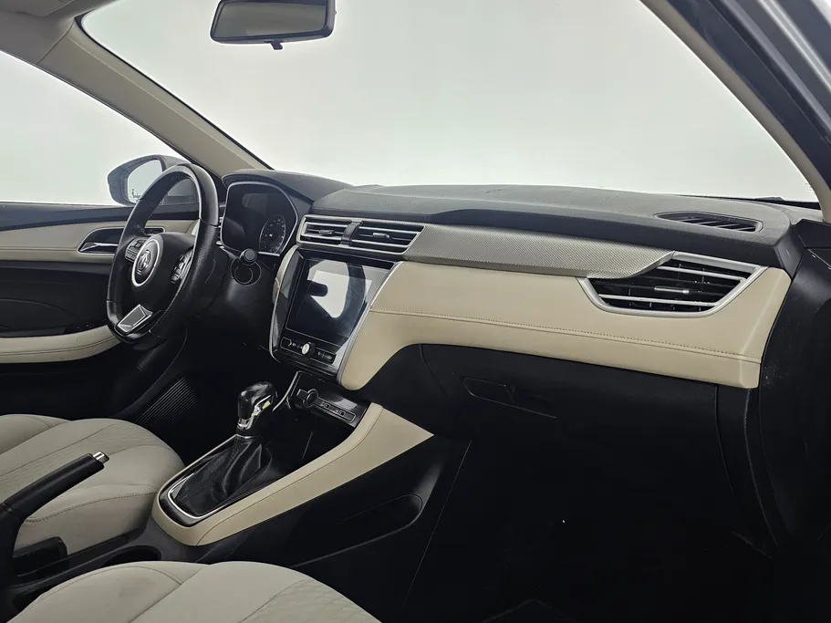 2022 ام جي 5 COM 