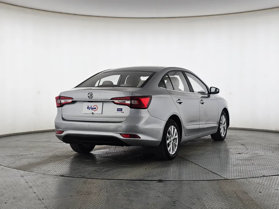 2022 ام جي 5 COM 