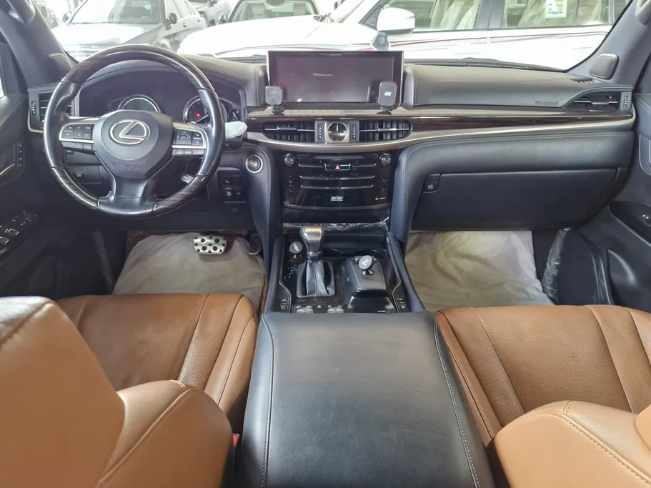 2021 Lexus LX 570 S 