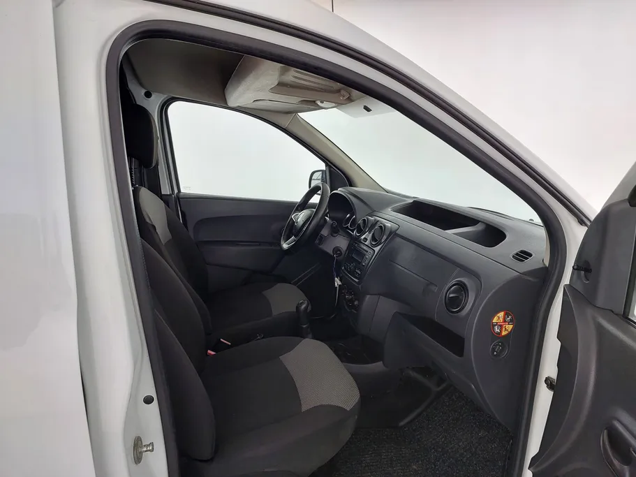 2021 Renault Docker Van بضاعة 