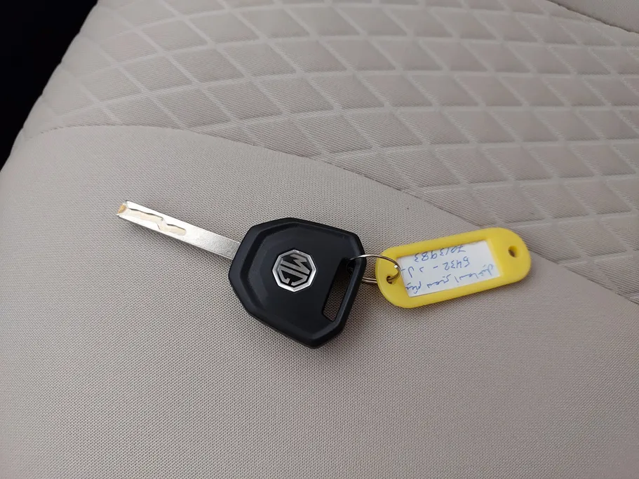 ام جي 5 STD 2024 