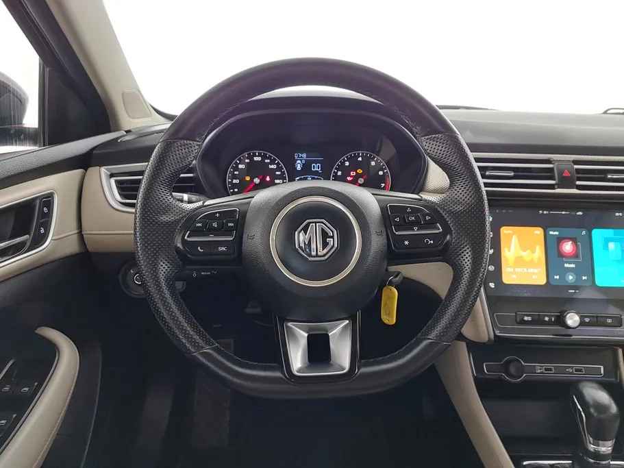 ام جي 5 STD 2024 