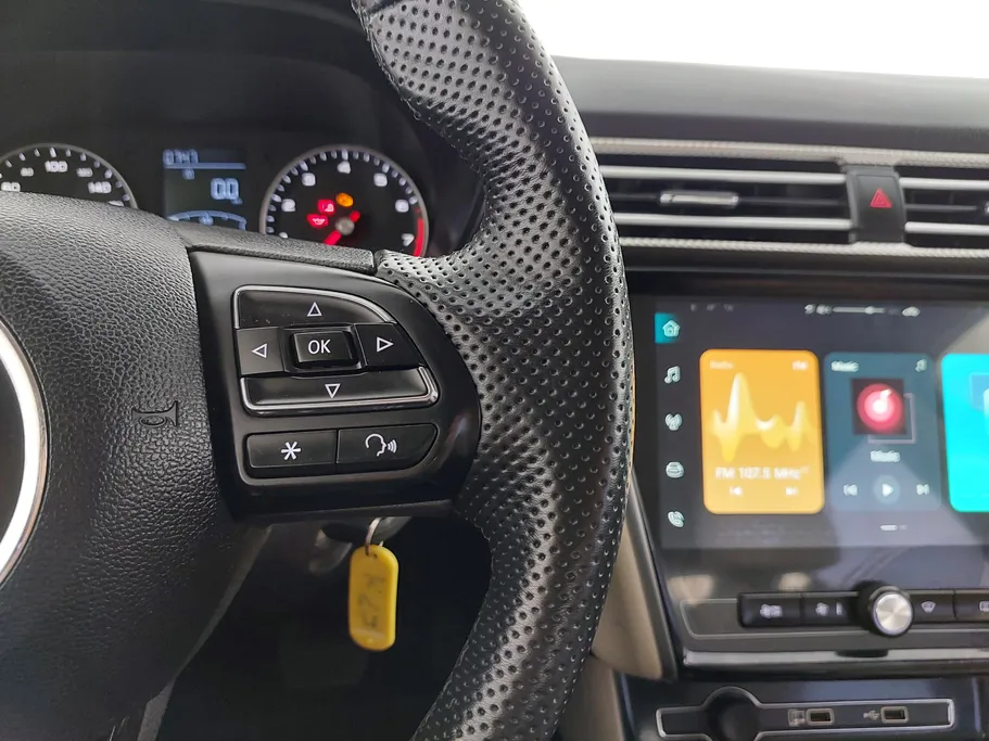 ام جي 5 STD 2024 