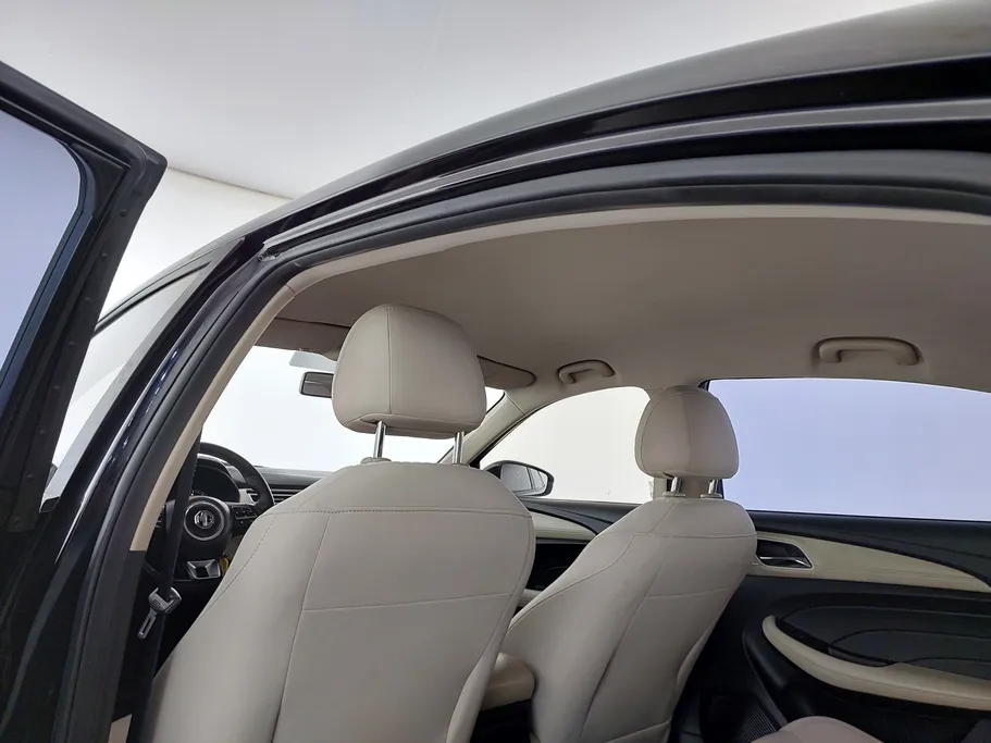 ام جي 5 STD 2024 