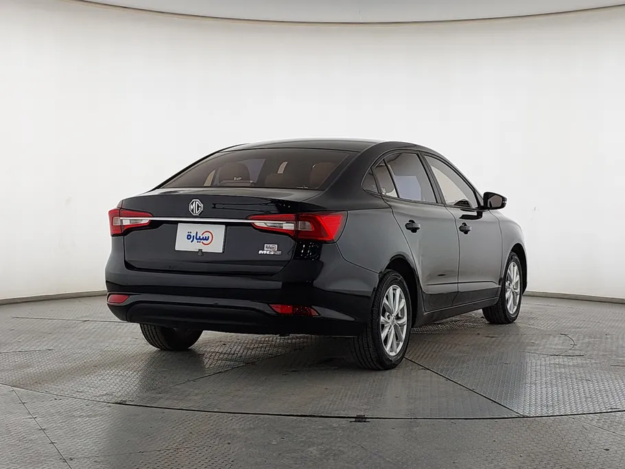 ام جي 5 STD 2024 