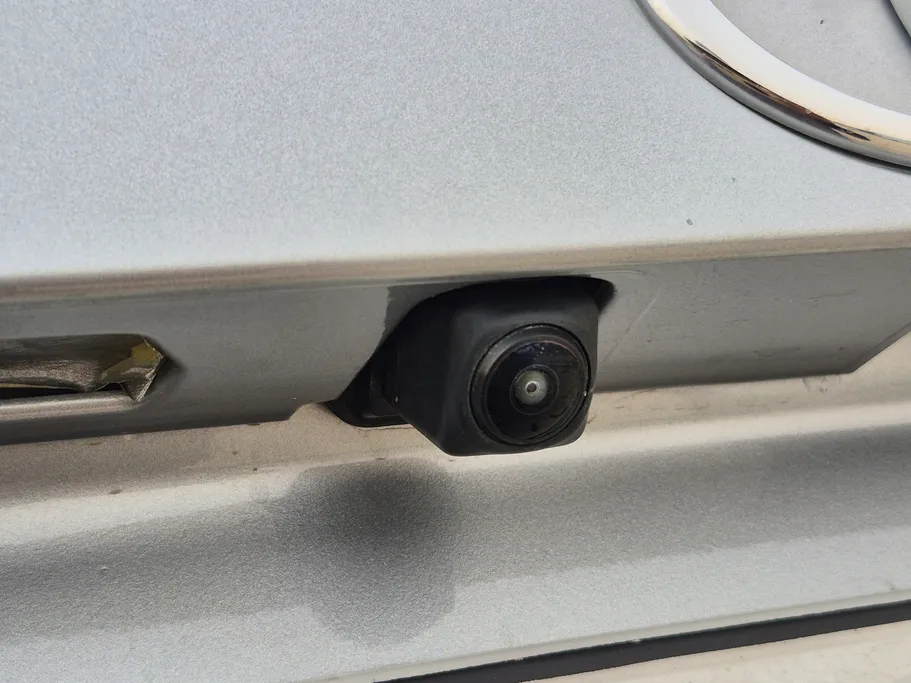 تويوتا راف فور LE 2022 