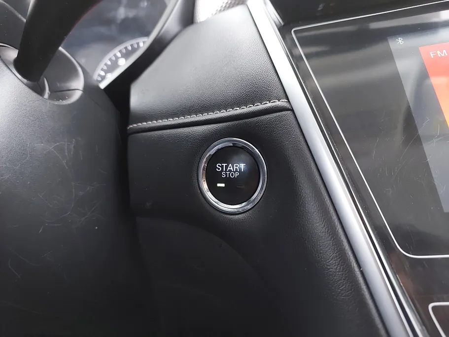 ام جي 5 COM 2022 