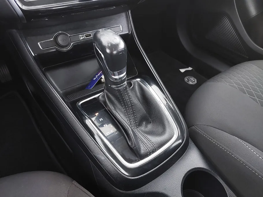 ام جي 5 COM 2022 