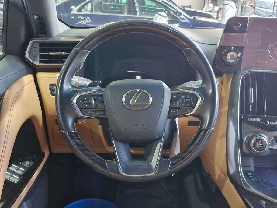 2023 Lexus LX 600 BB Elite 