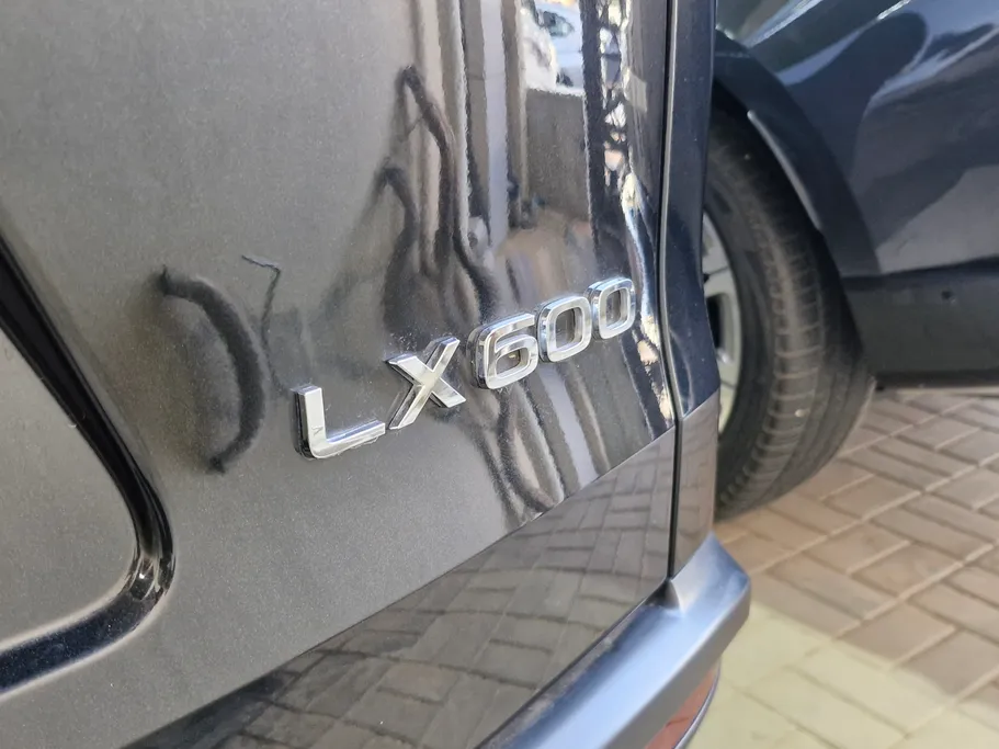 2023 Lexus LX 600 BB Elite 