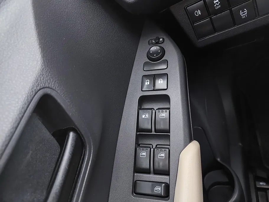 2023 تويوتا Yaris  Y 