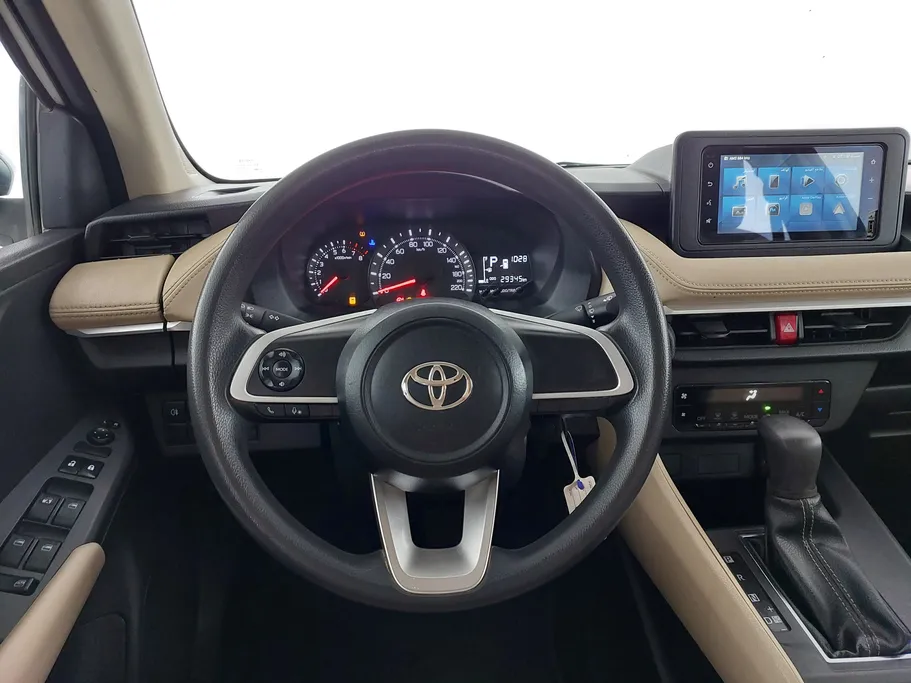 2023 تويوتا Yaris  Y 