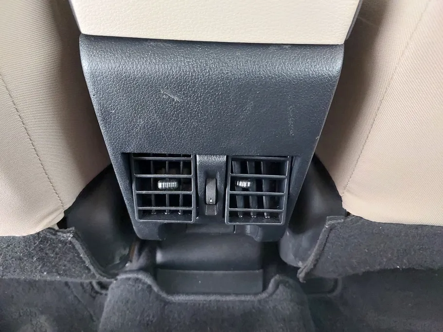 2023 تويوتا Yaris  Y 