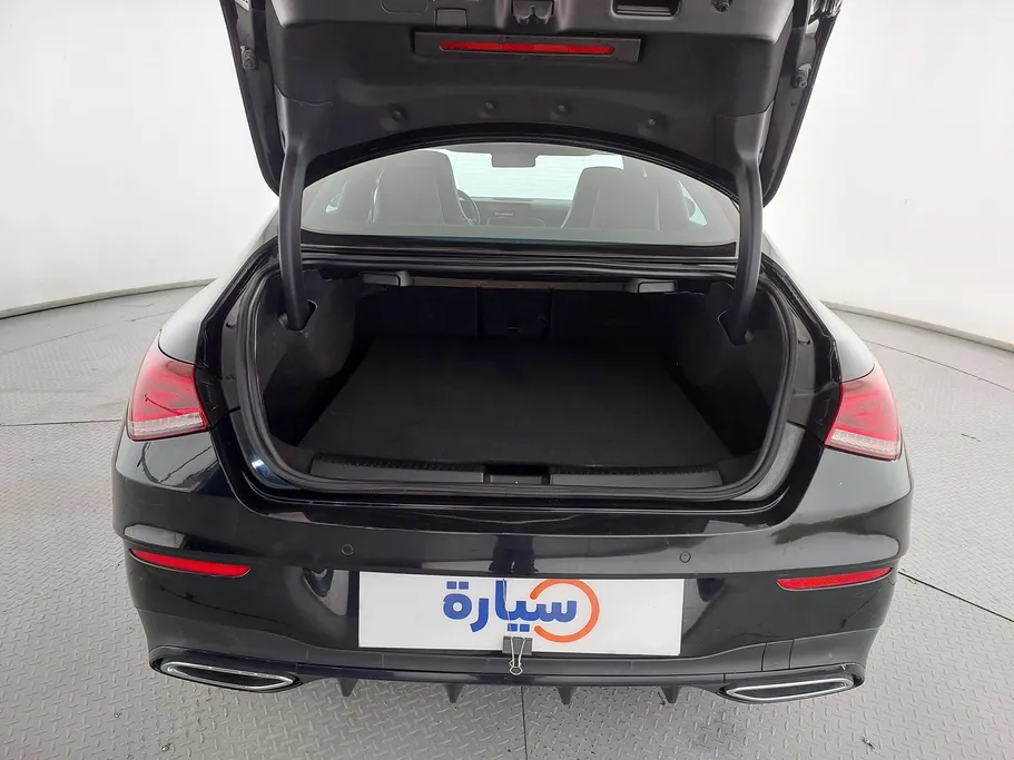 2023 Mercedes CLA 200 