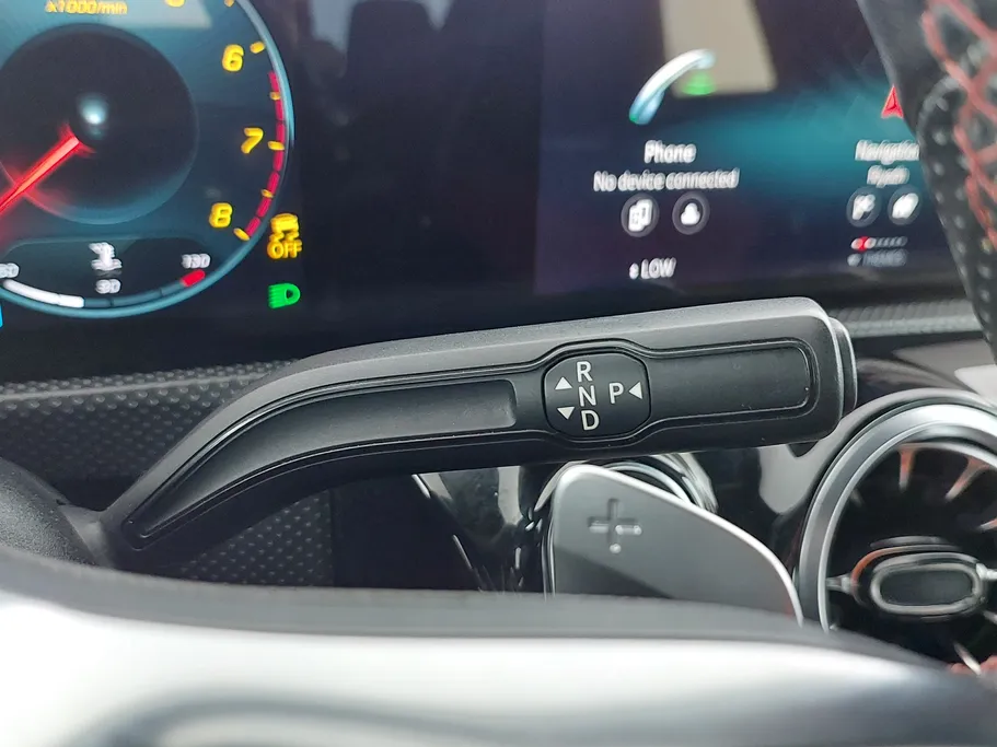 2023 Mercedes CLA 200 