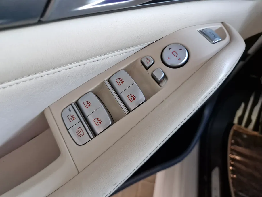 2019 BMW X Series 7 xDrive 50i 