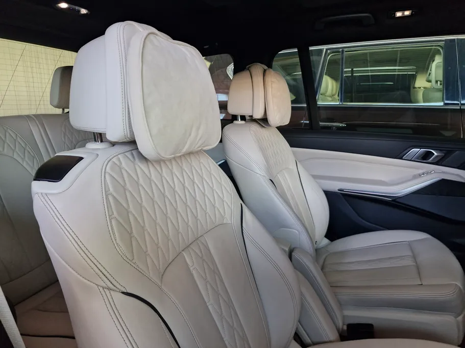 2019 BMW X Series 7 xDrive 50i 