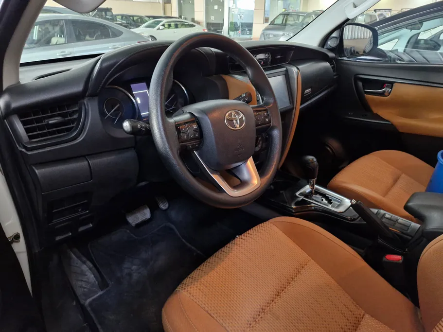 2023 Toyota Fortuner GX 