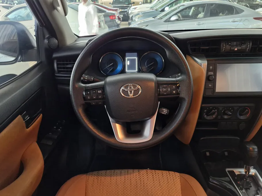 2023 Toyota Fortuner GX 