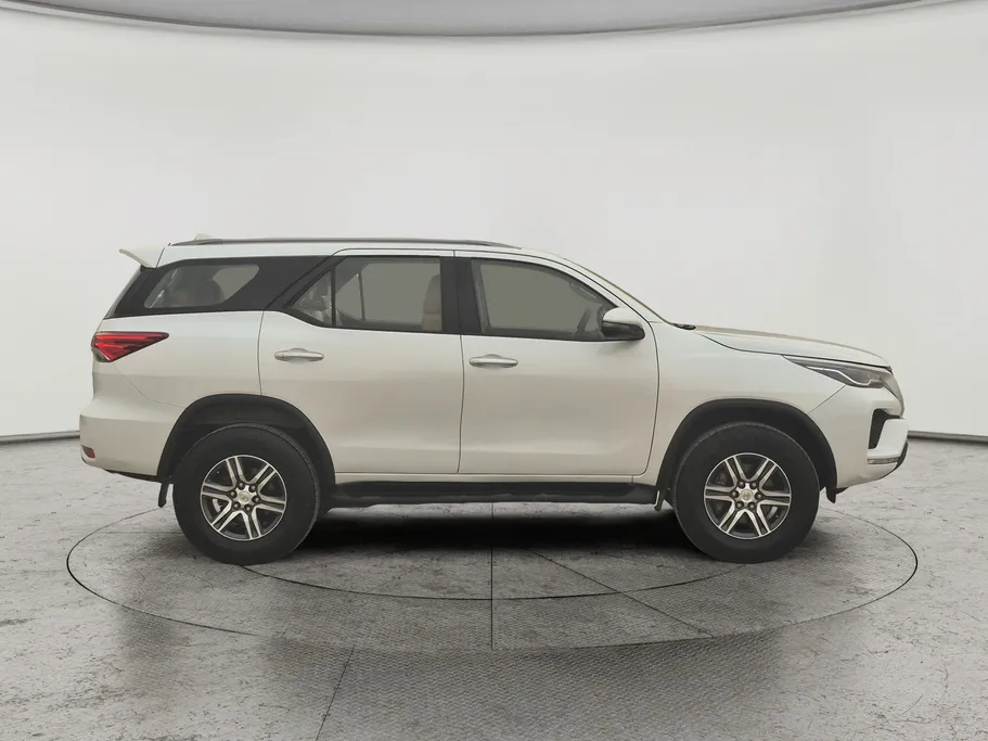 2023 Toyota Fortuner GX 
