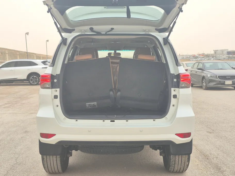 2023 Toyota Fortuner GX 