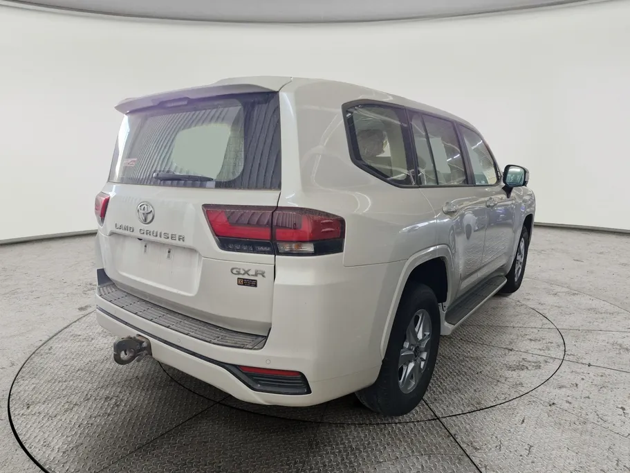 2025 Toyota Land Cruiser GXR 