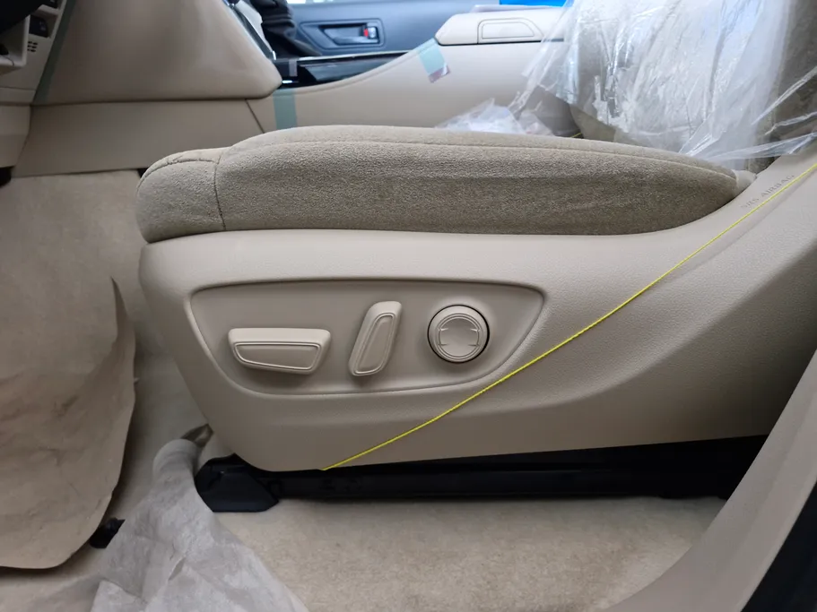 تويوتا لاندكروزر GXR1 2025 