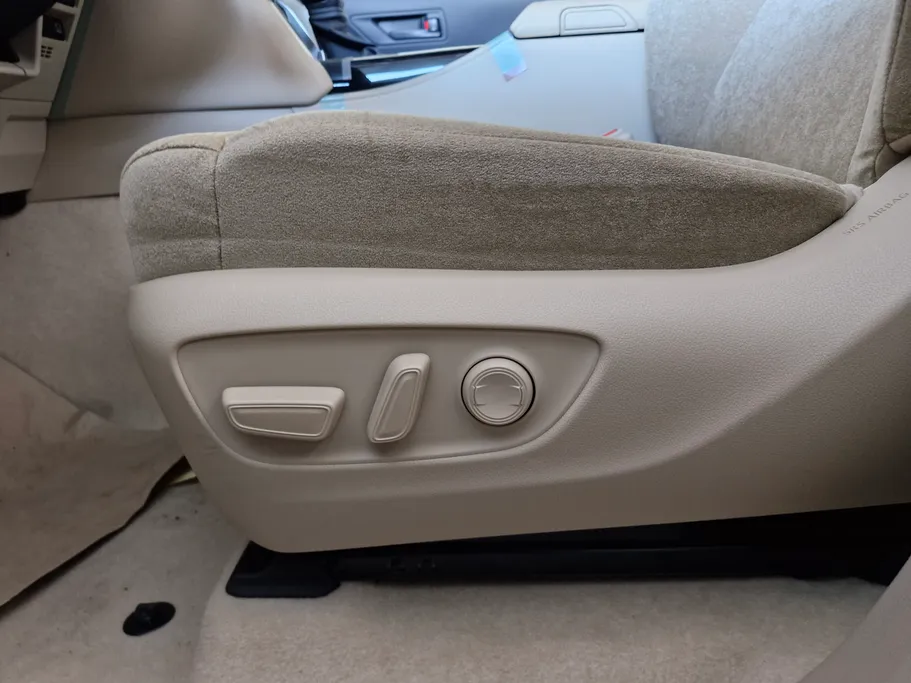 تويوتا لاندكروزر GXR1 2025 