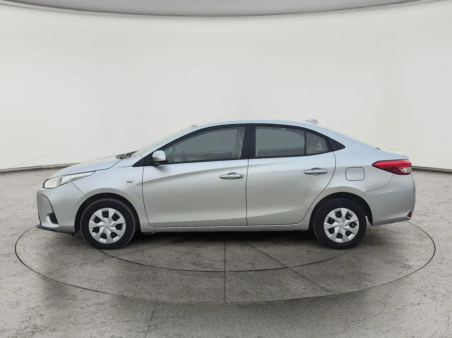 تويوتا يارس Y 2022 