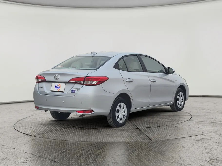 تويوتا يارس Y 2022 