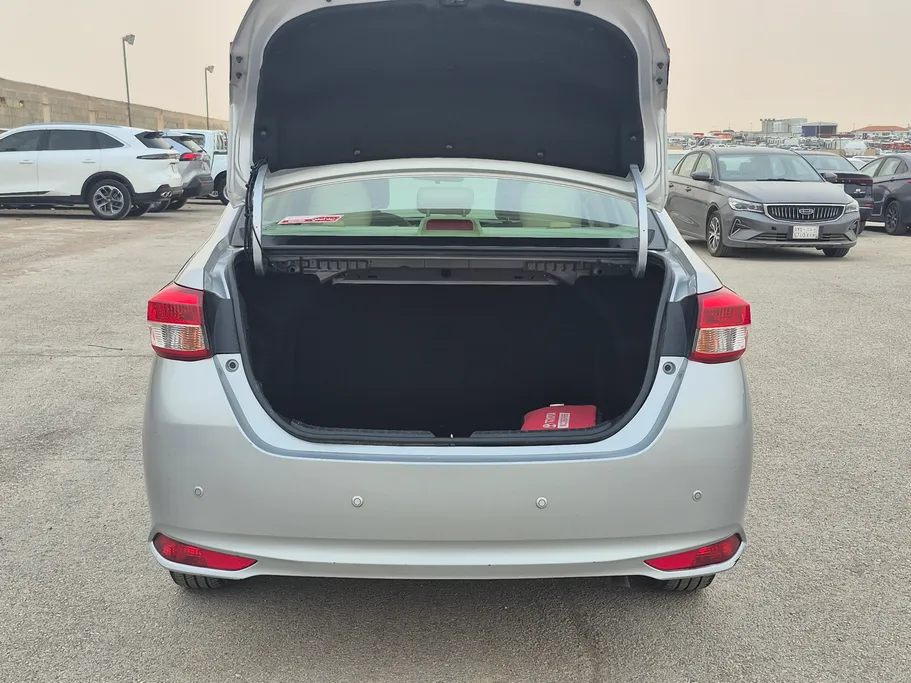 تويوتا يارس Y 2022 